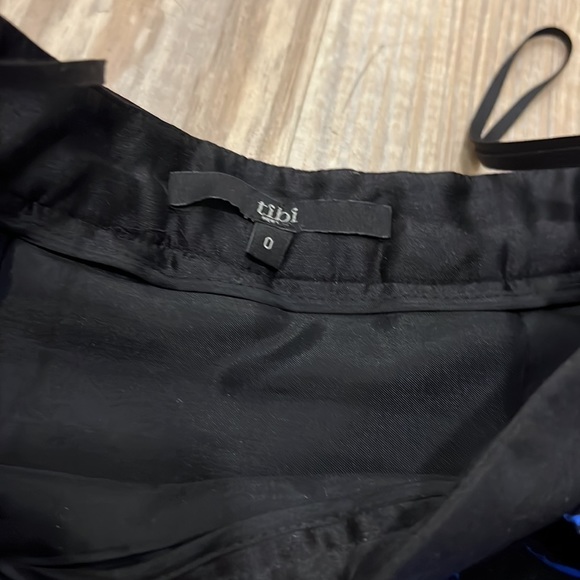 Toni Rococo skirt - Picture 3 of 3